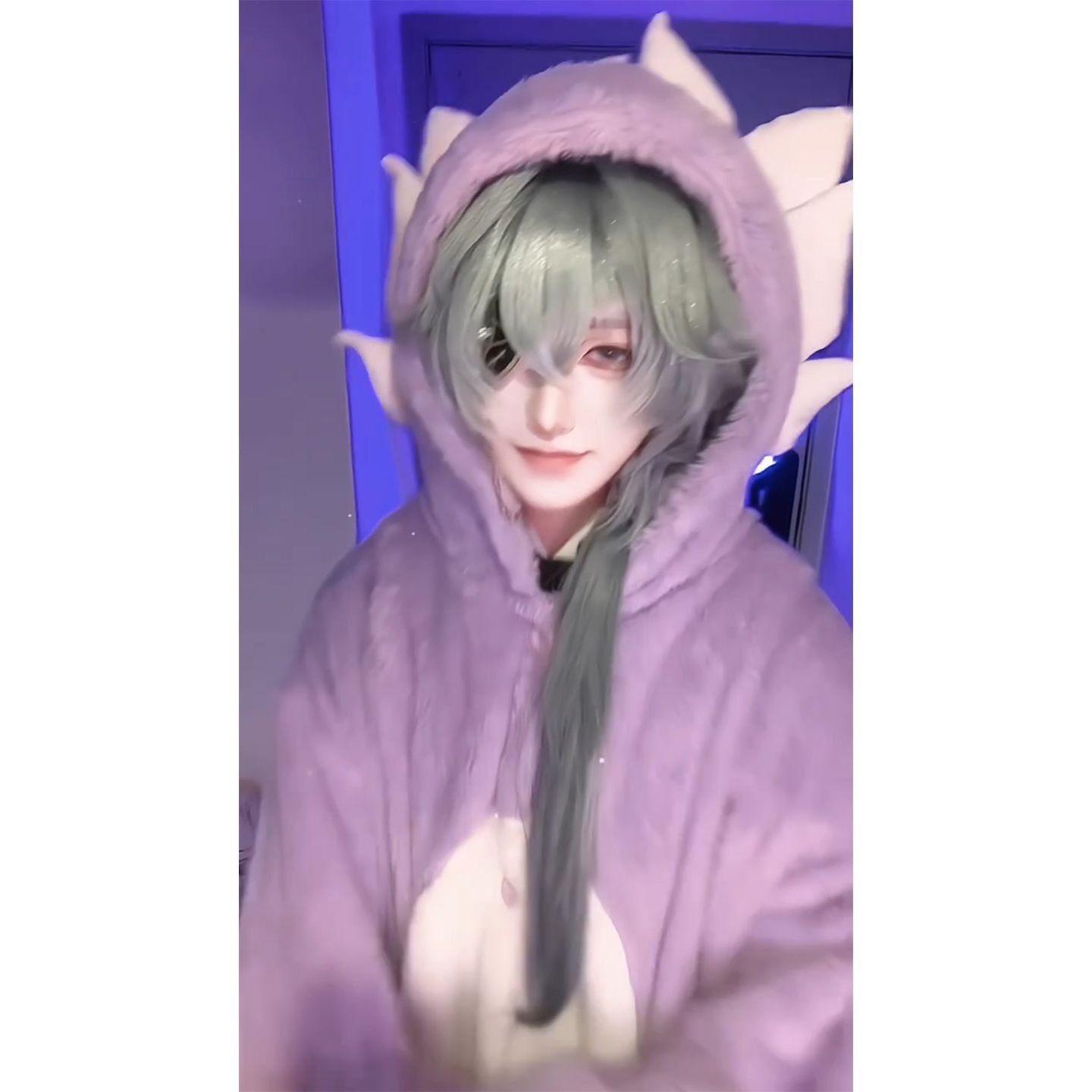 Cute Earth Beast Nightgown For - огляд і ціна Anaxa Cosplay Prop