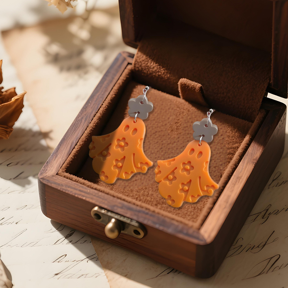 Gothic Earring Silicone Mold D - огляд і ціна Cosplay Bat Prop